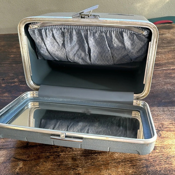 Vintage starflite  Train Case Luggage Blue and grey Preowned - Picture 9 of 12